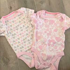 🌸Newborn Onesies🌸